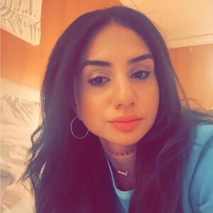 Meet your Posher, Nora